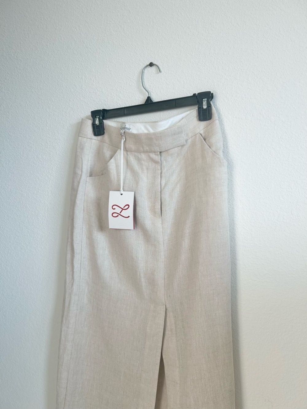 NWT L’Academie Orsina Maxi Skirt in Natural - Picture 3 of 6